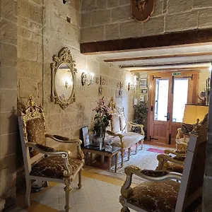 https://villa-vittoria-guesthouse.hotelssaintjulians.com